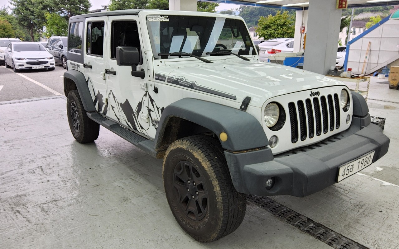2014 - jeep wrangler