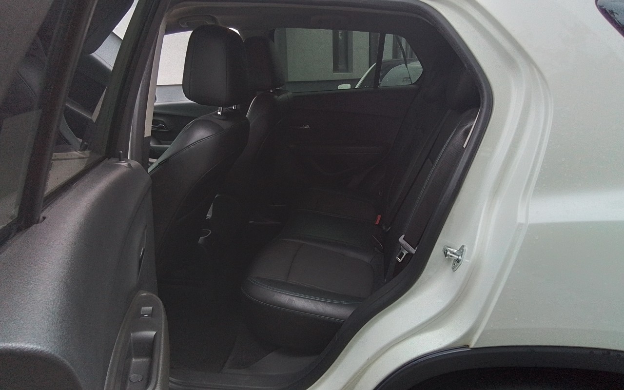 2014 - chevrolet trax