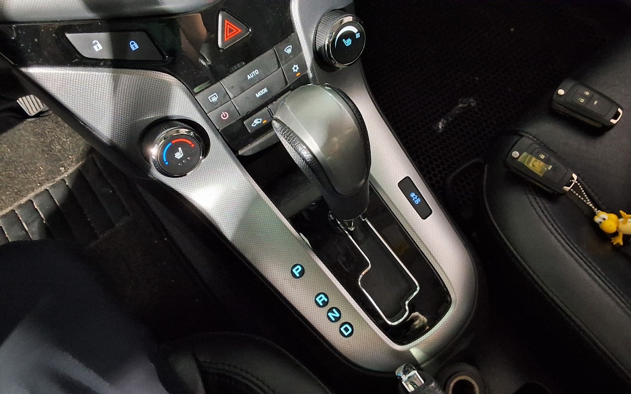 2012 - chevrolet cruze