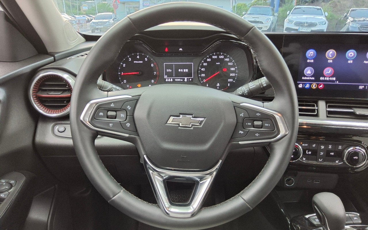 2025 - chevrolet trax