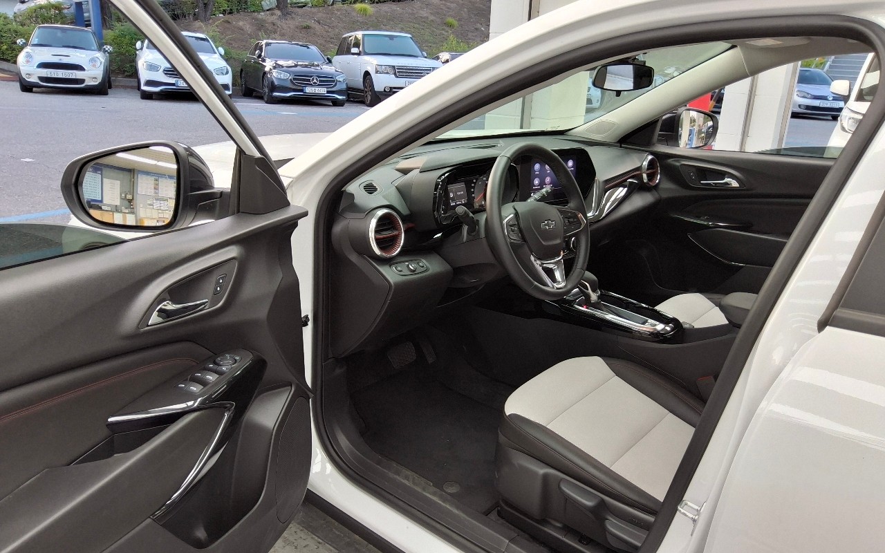 2025 - chevrolet trax