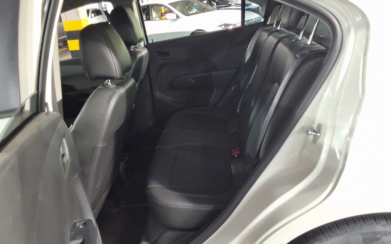2014 - chevrolet aveo