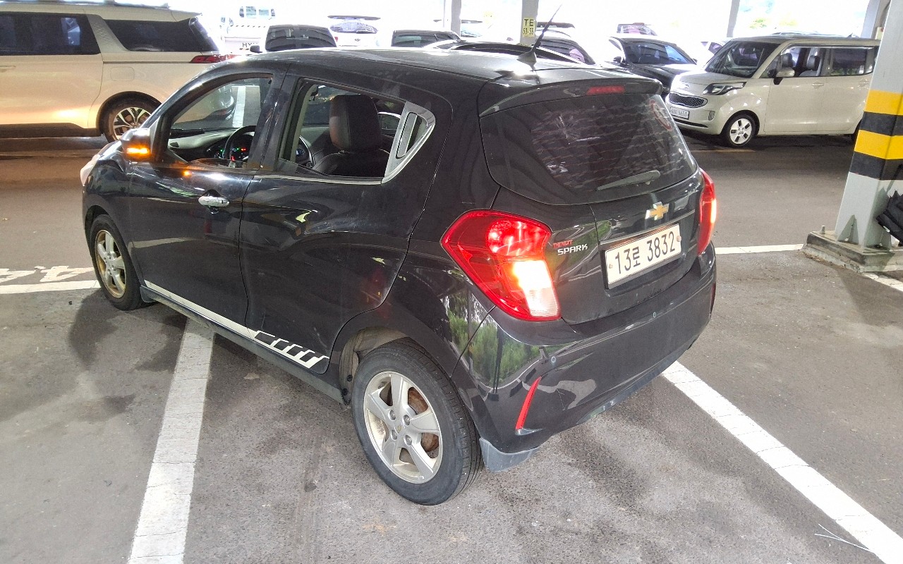 2017 - chevrolet spark