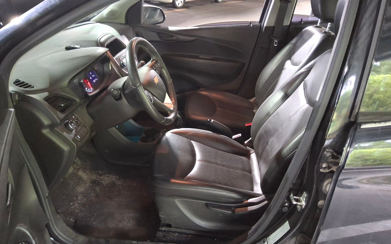 2017 - chevrolet spark
