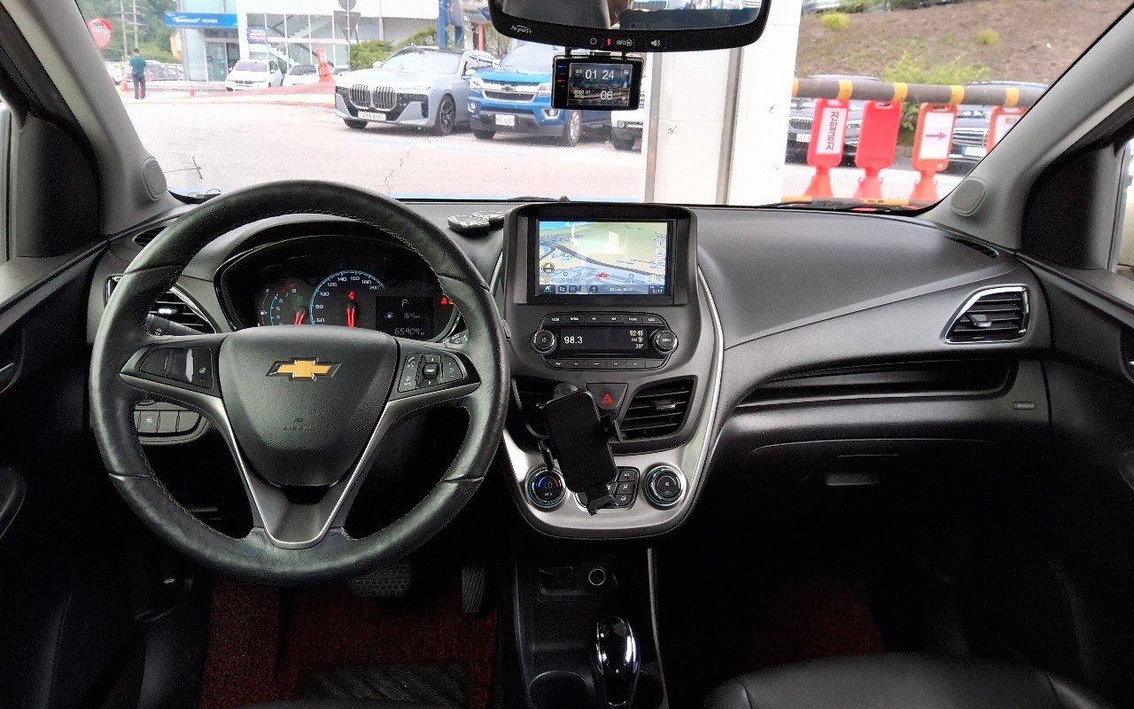 2016 - chevrolet spark