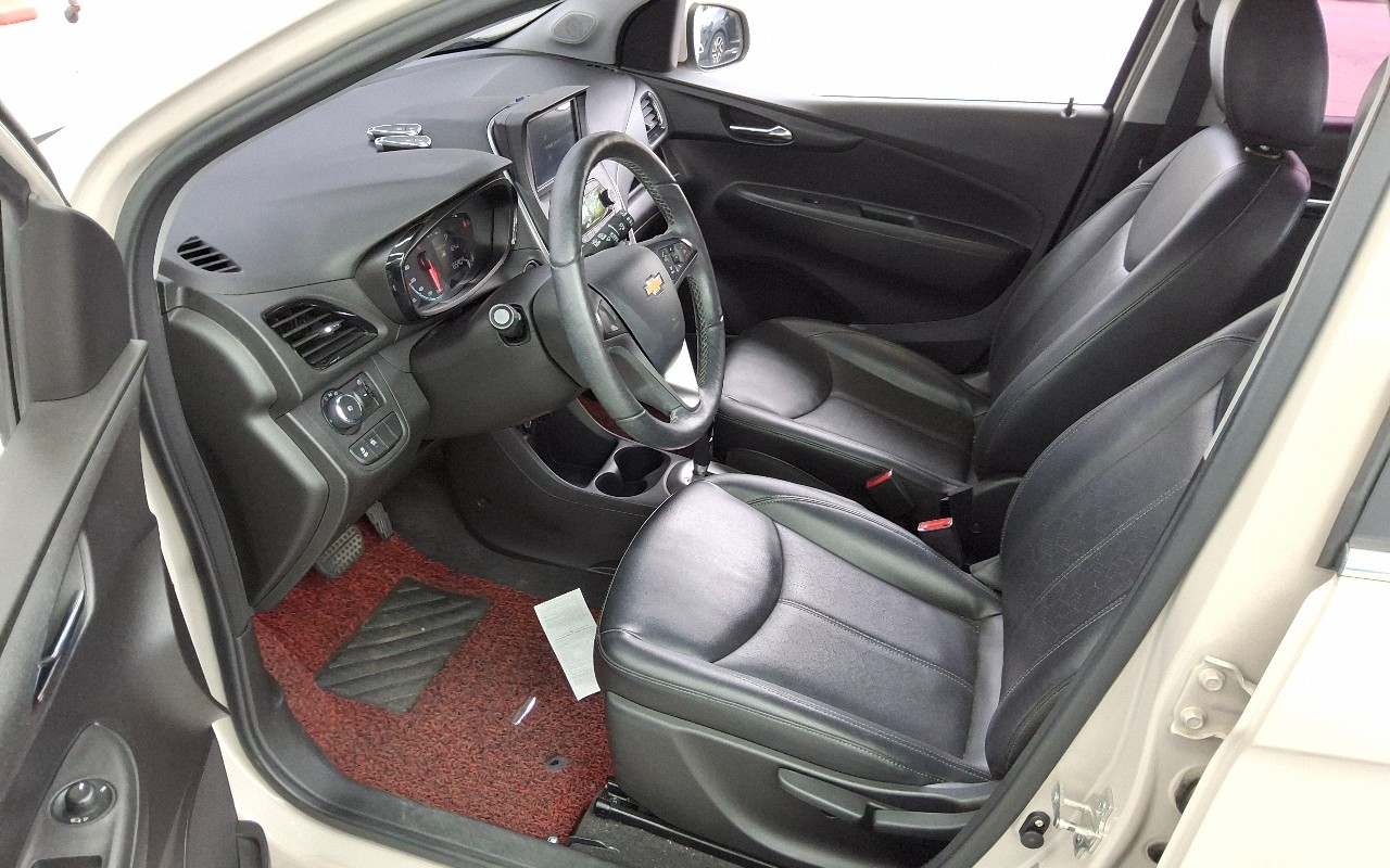2016 - chevrolet spark