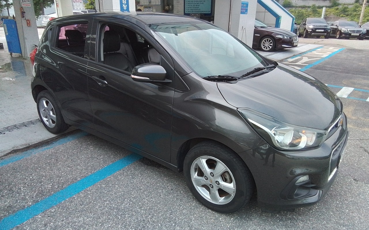 2016 - chevrolet spark