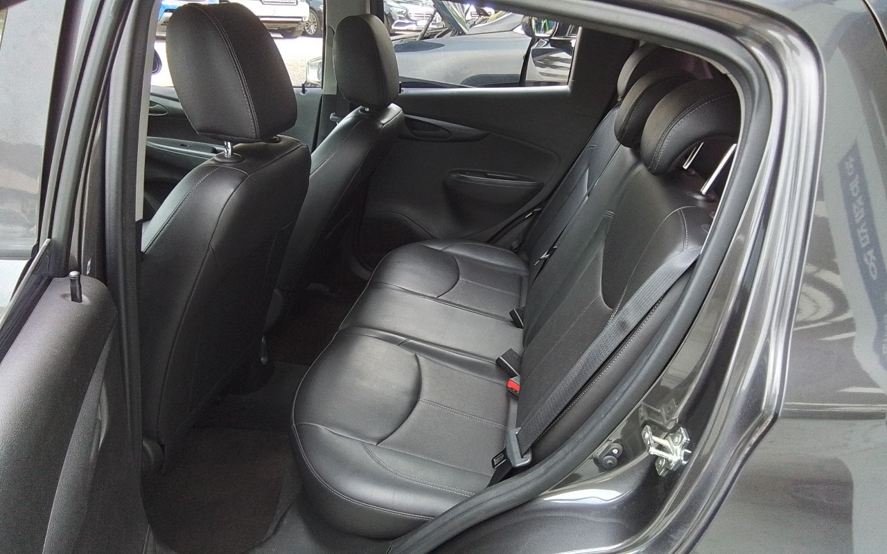 2016 - chevrolet spark