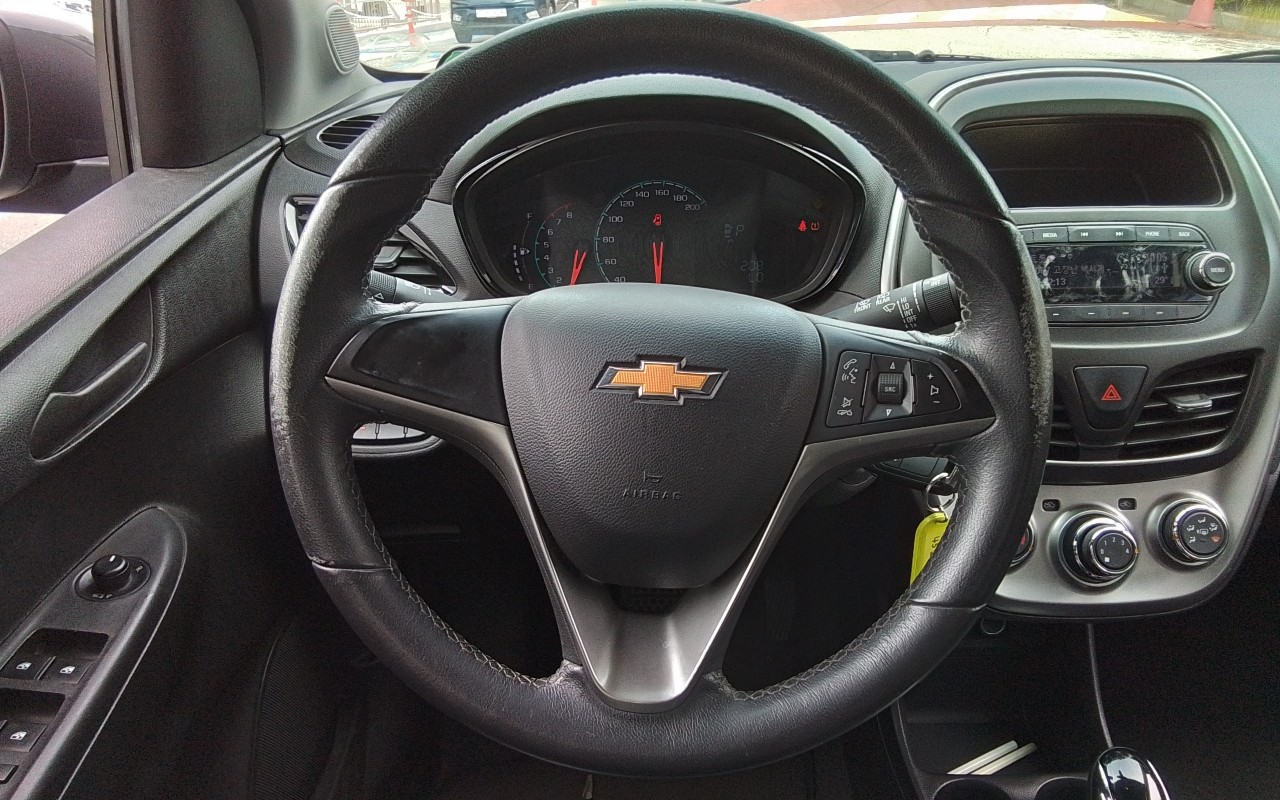 2016 - chevrolet spark