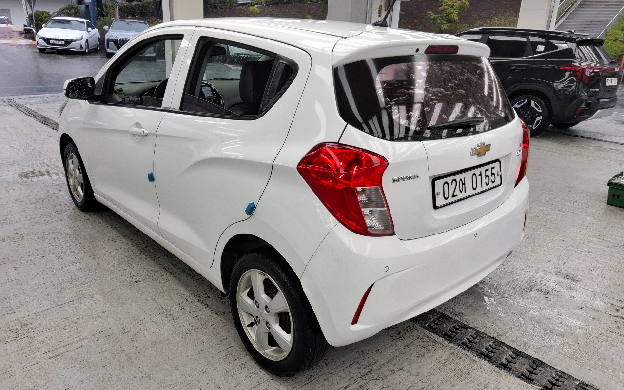 2017 - chevrolet spark