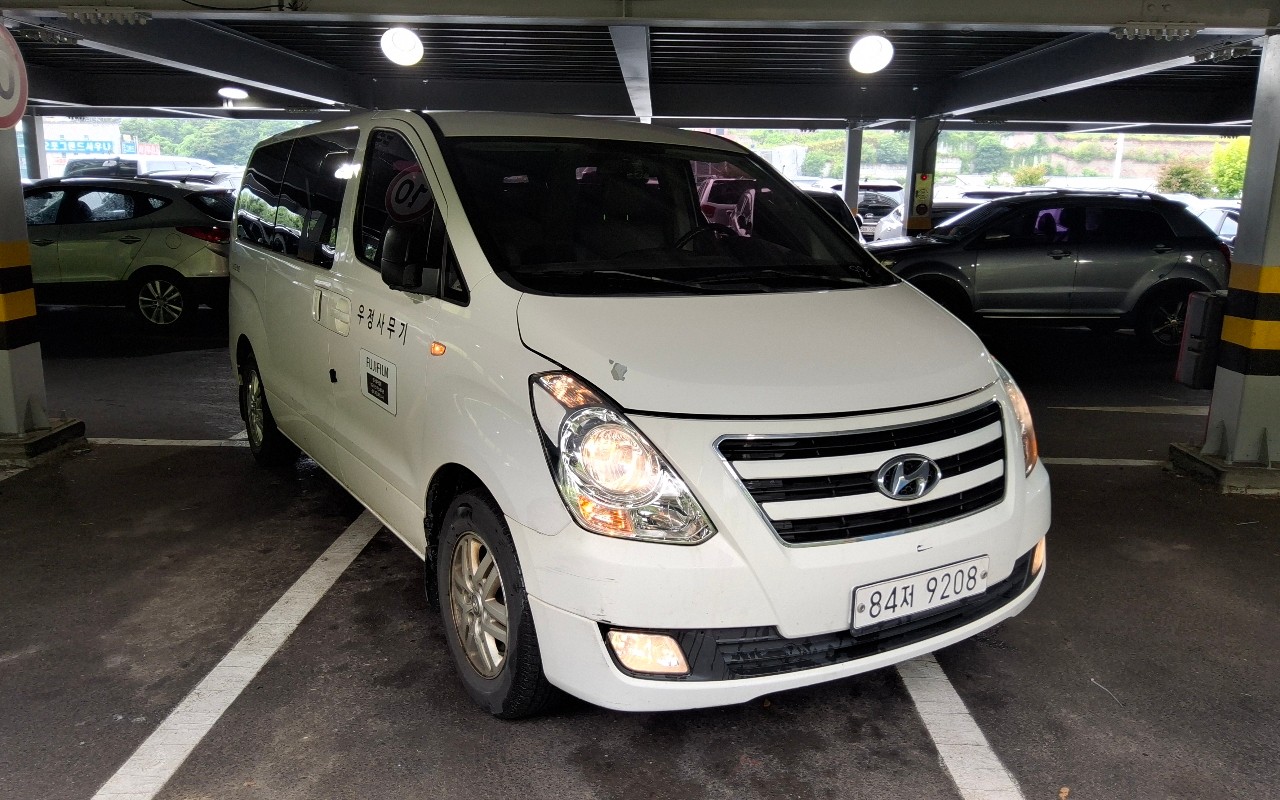 2017 - hyundai grand starex