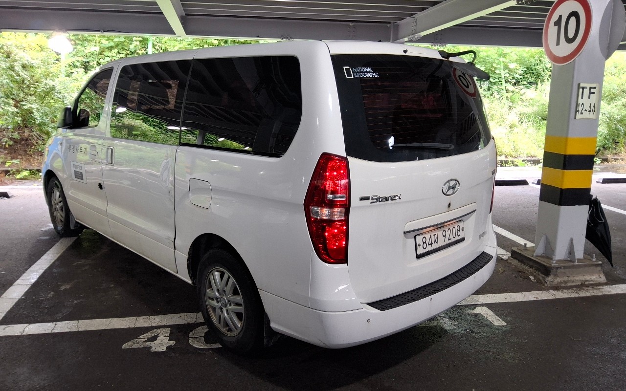 2017 - hyundai grand starex