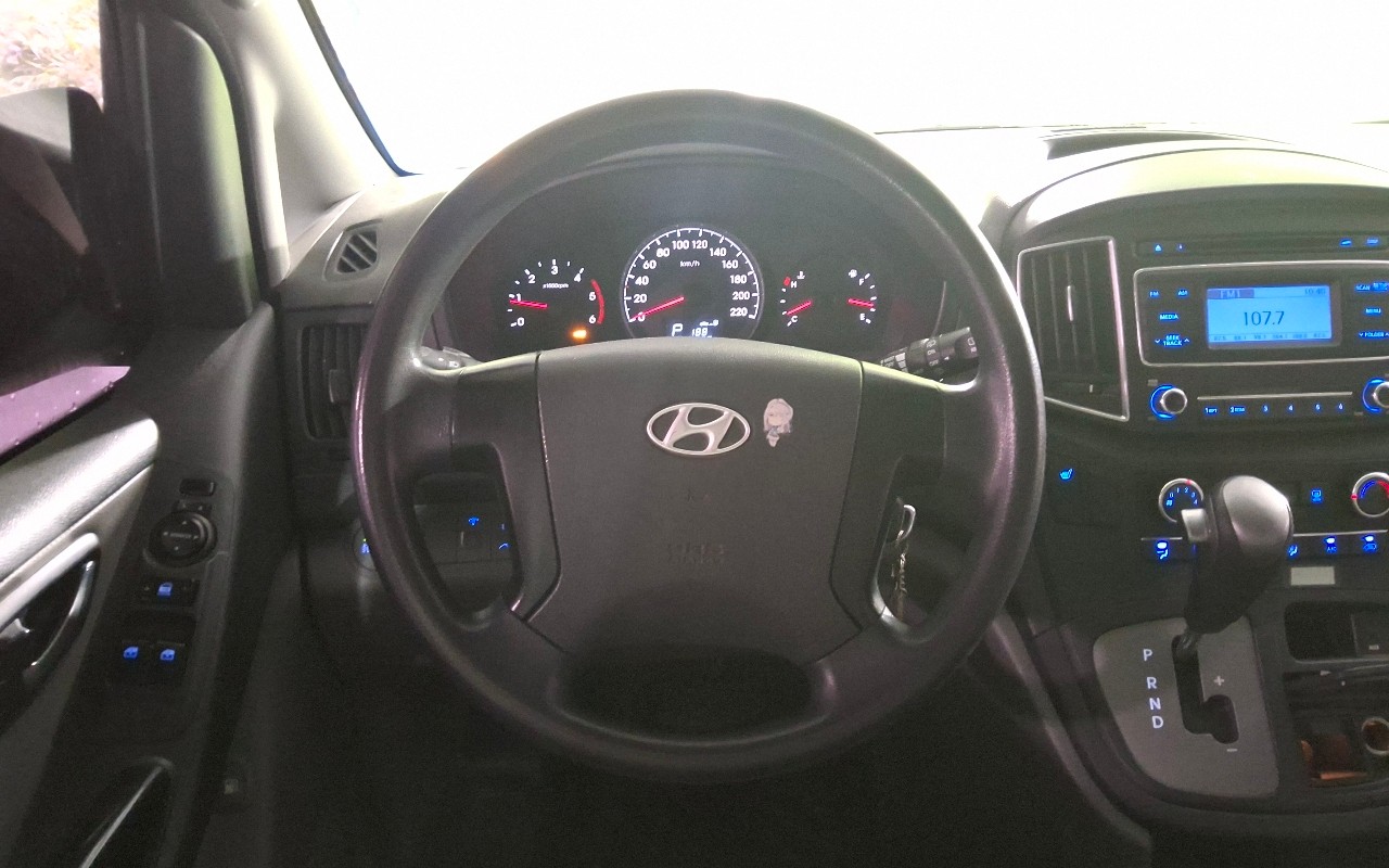 2017 - hyundai grand starex