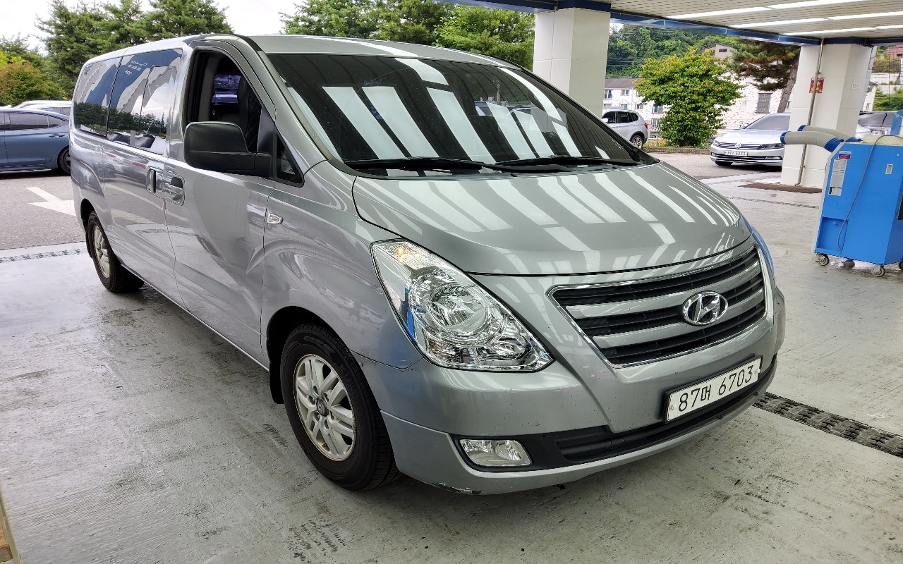 2017 - hyundai grand starex