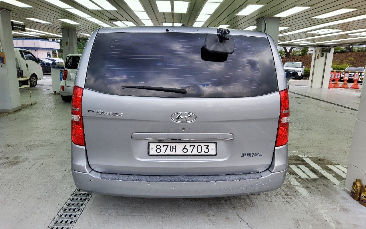 2017 - hyundai grand starex