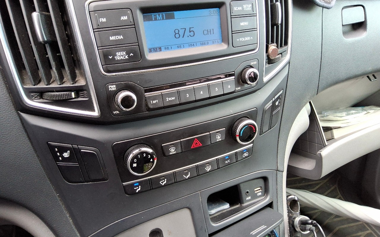 2018 - hyundai grand starex