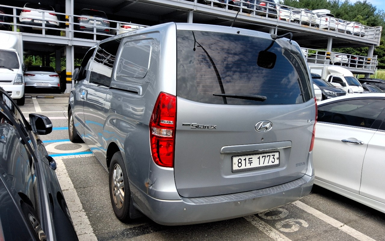 2018 - hyundai grand starex