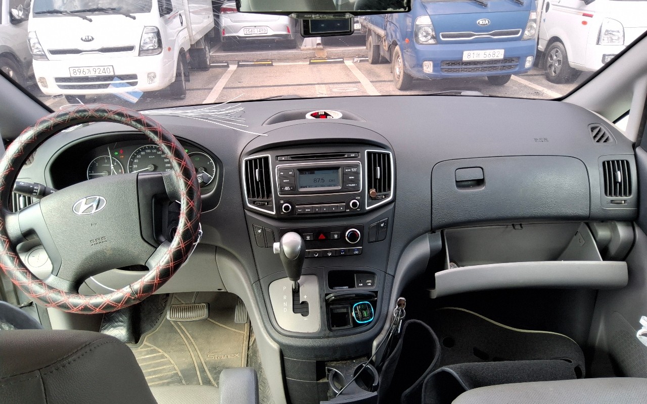 2018 - hyundai grand starex