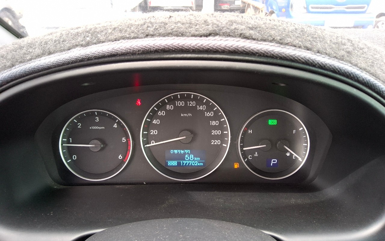 2018 - hyundai grand starex