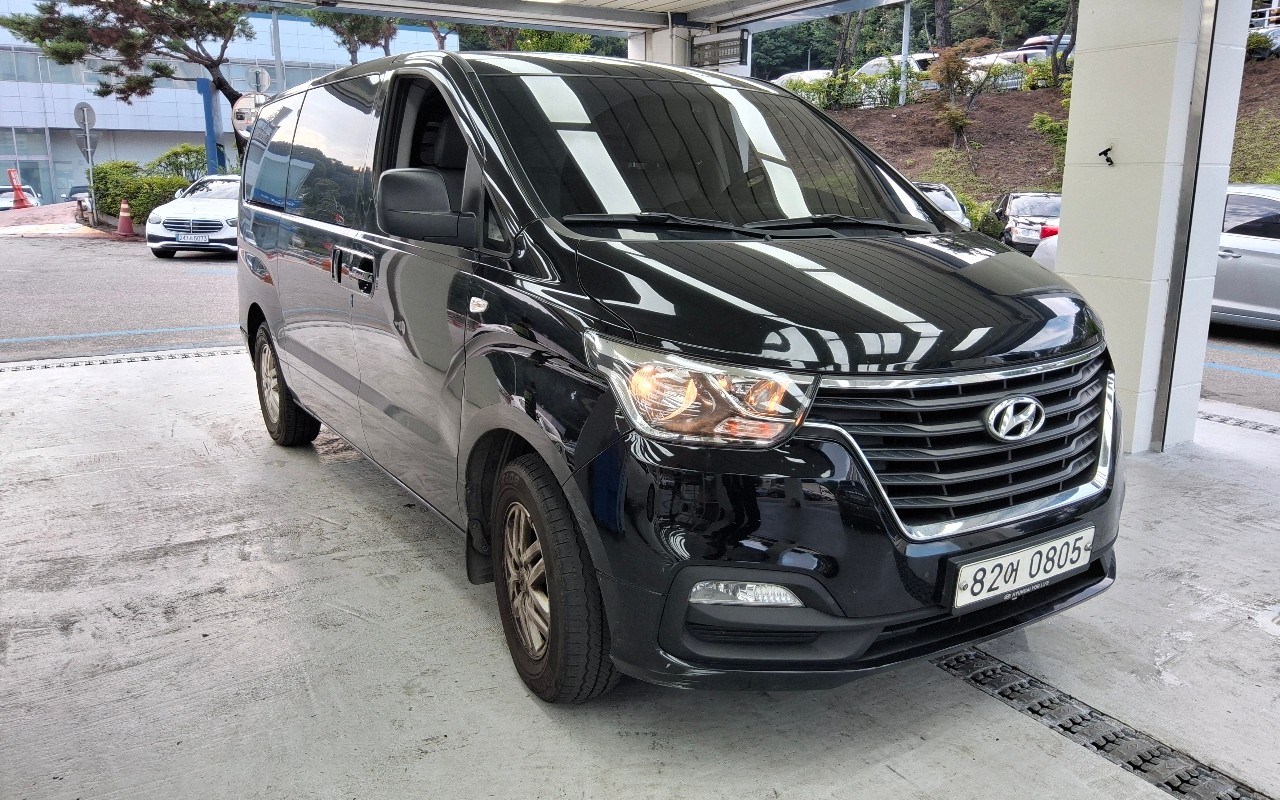 2020 - hyundai grand starex