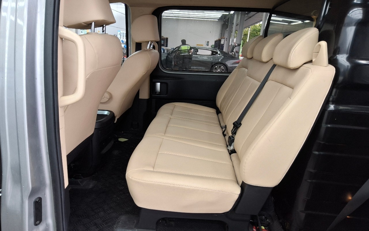 2022 - hyundai staria