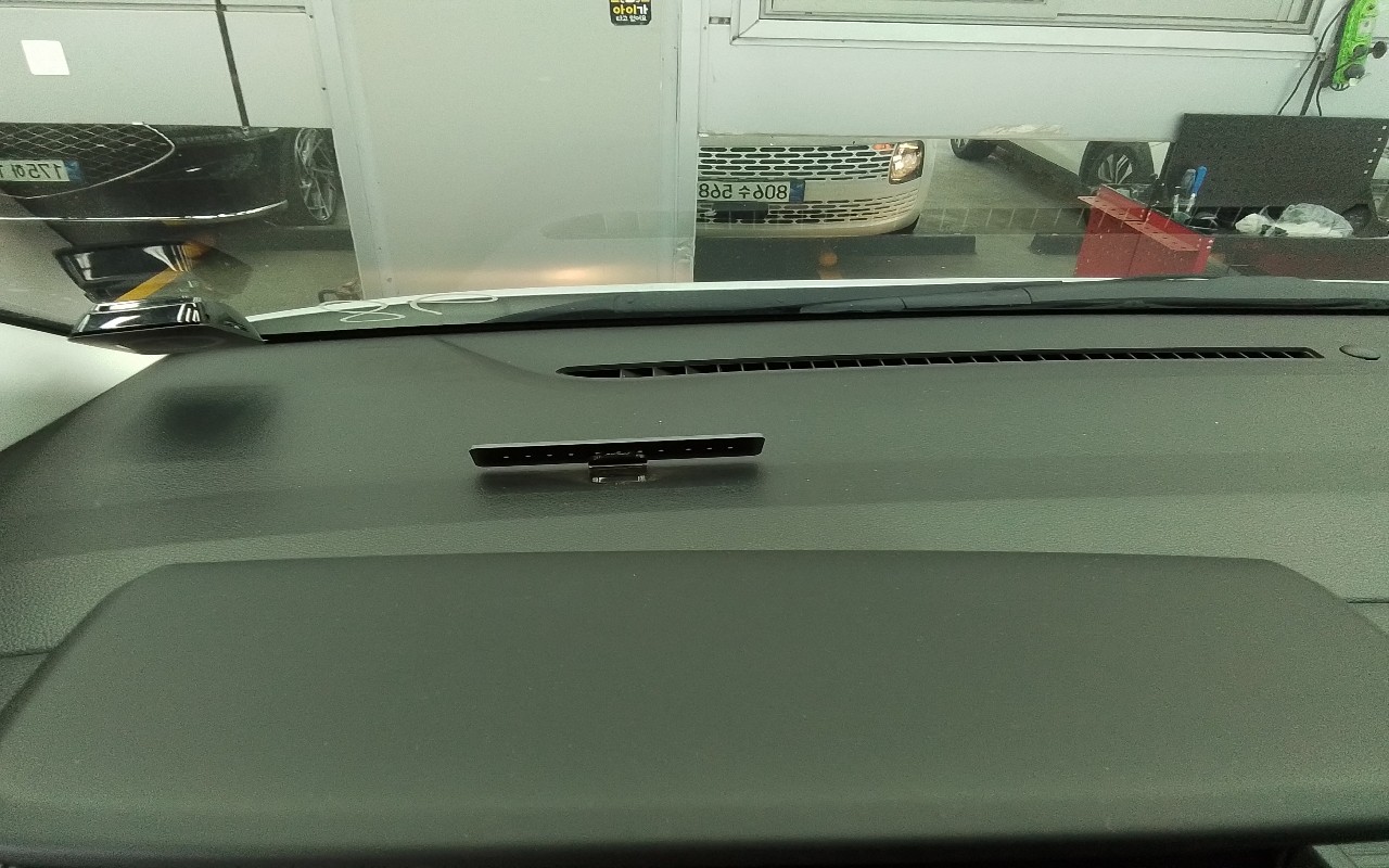 2023 - hyundai staria