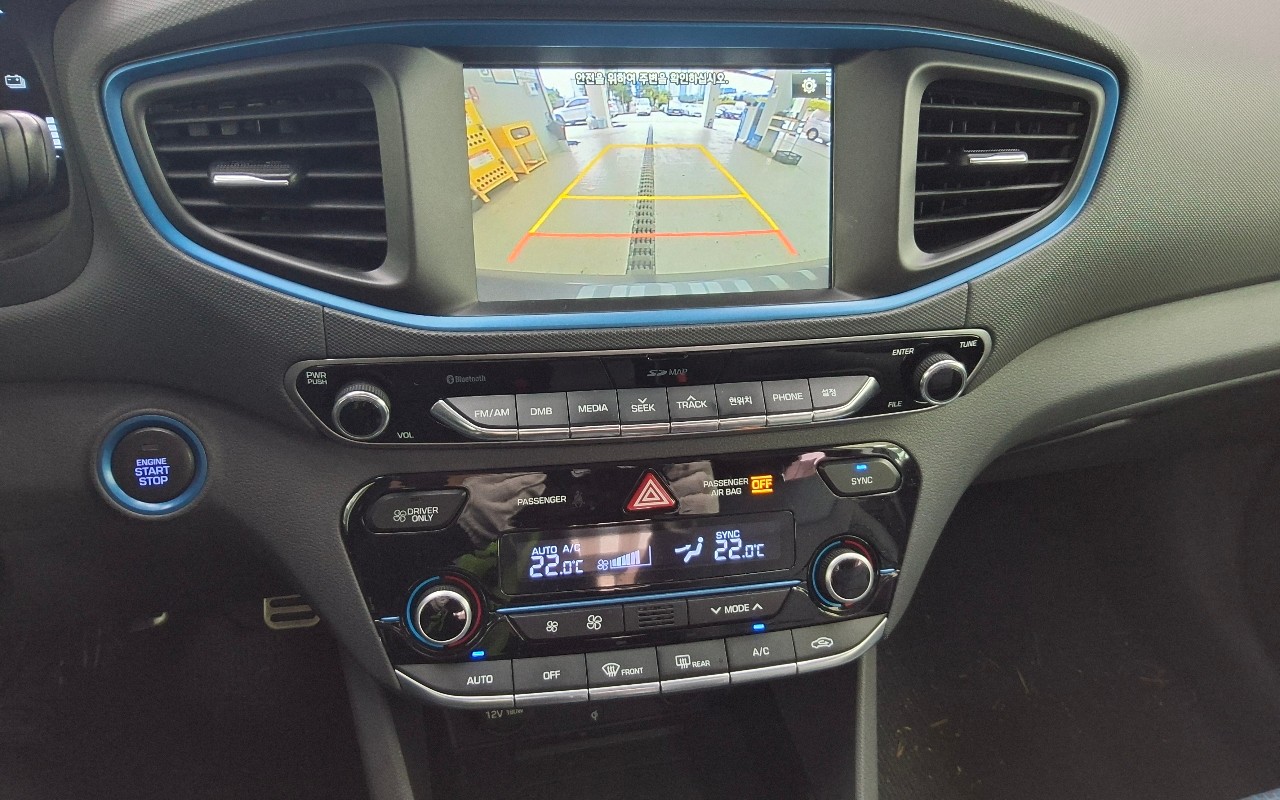2016 - hyundai ioniq