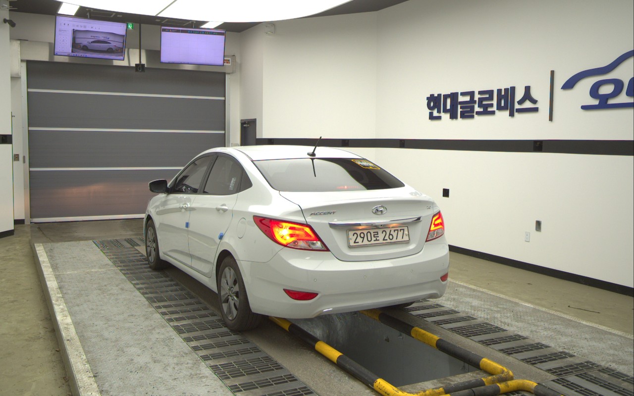 2018 - hyundai accent
