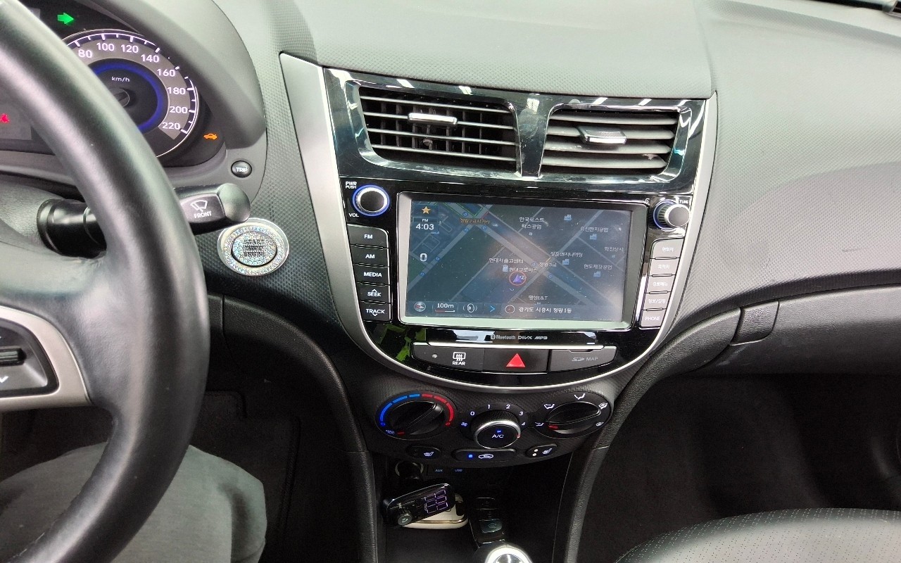 2018 - hyundai accent