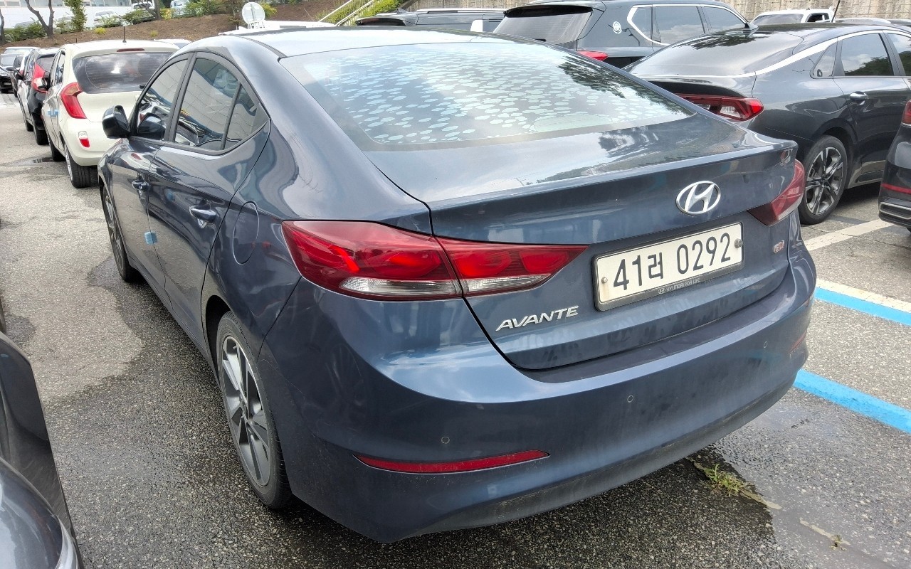 2017 - hyundai avante ad