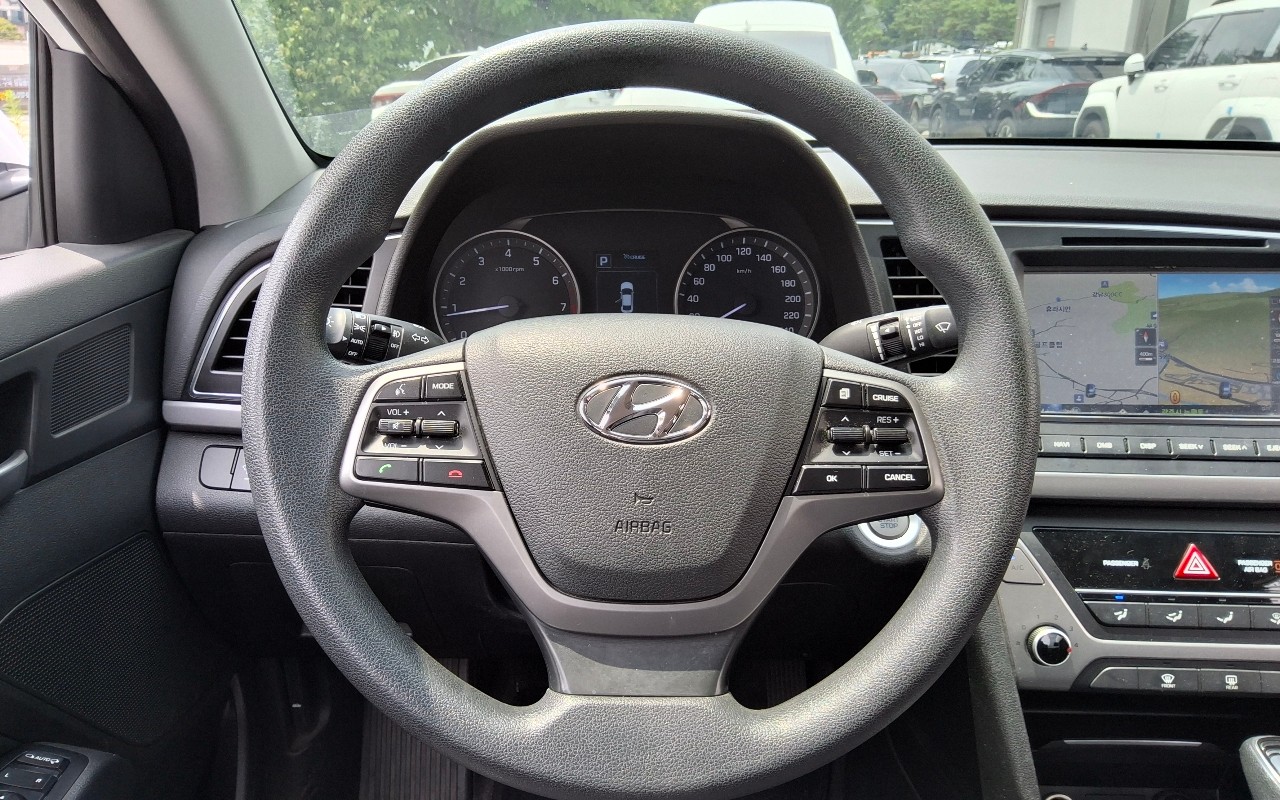 2017 - hyundai avante ad