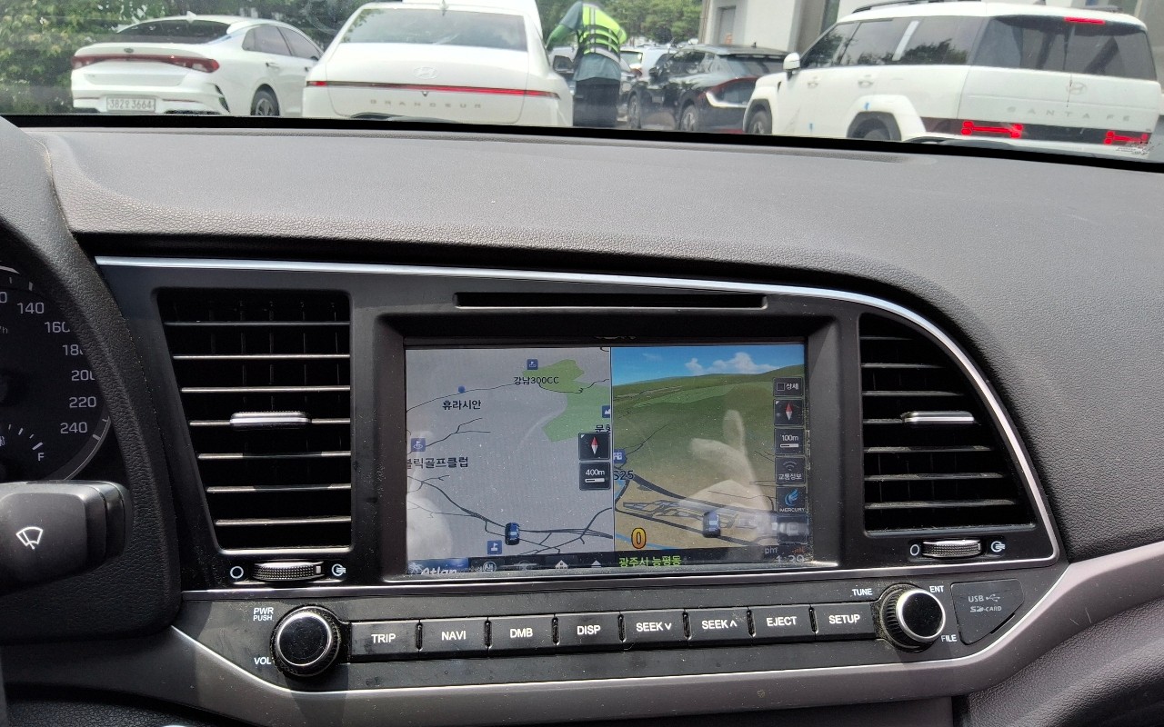 2017 - hyundai avante ad