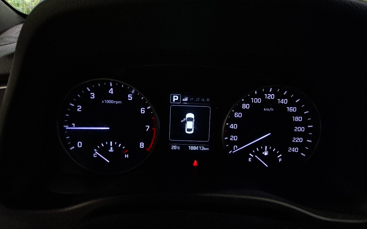 2018 - hyundai avante ad