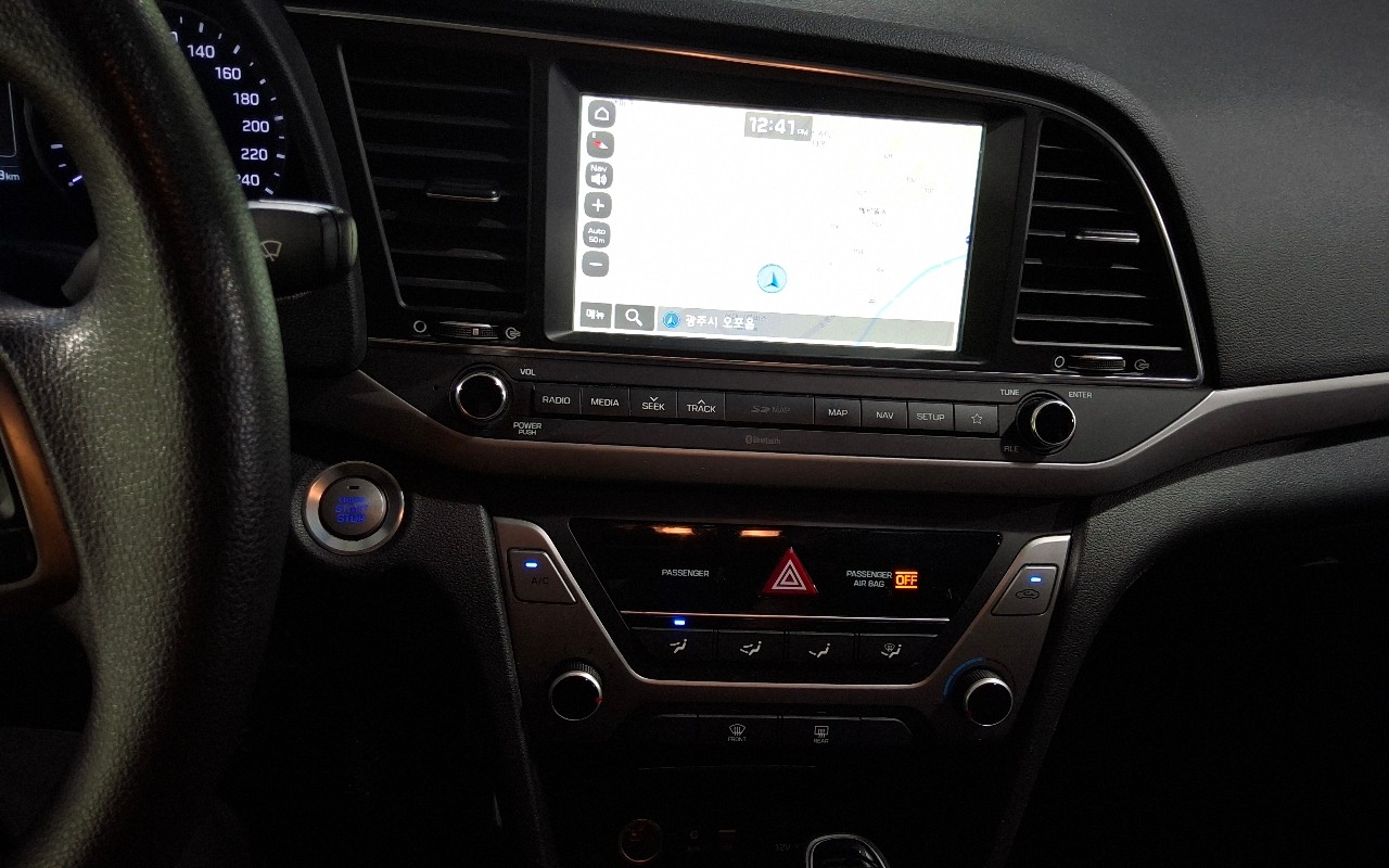2018 - hyundai avante ad