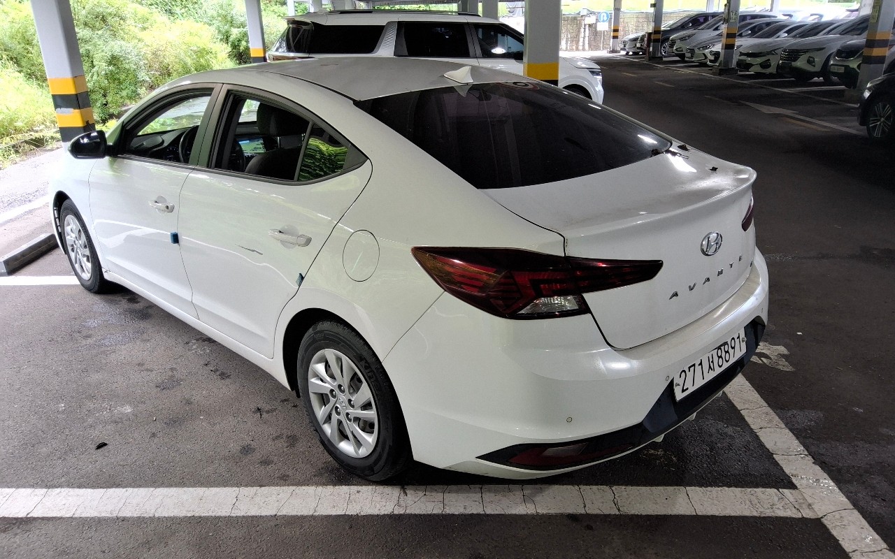 2020 - hyundai avante ad