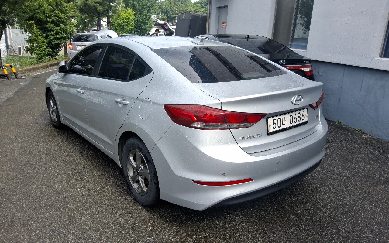 2016 - hyundai avante ad