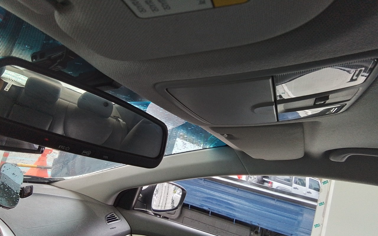 2011 - hyundai elantra
