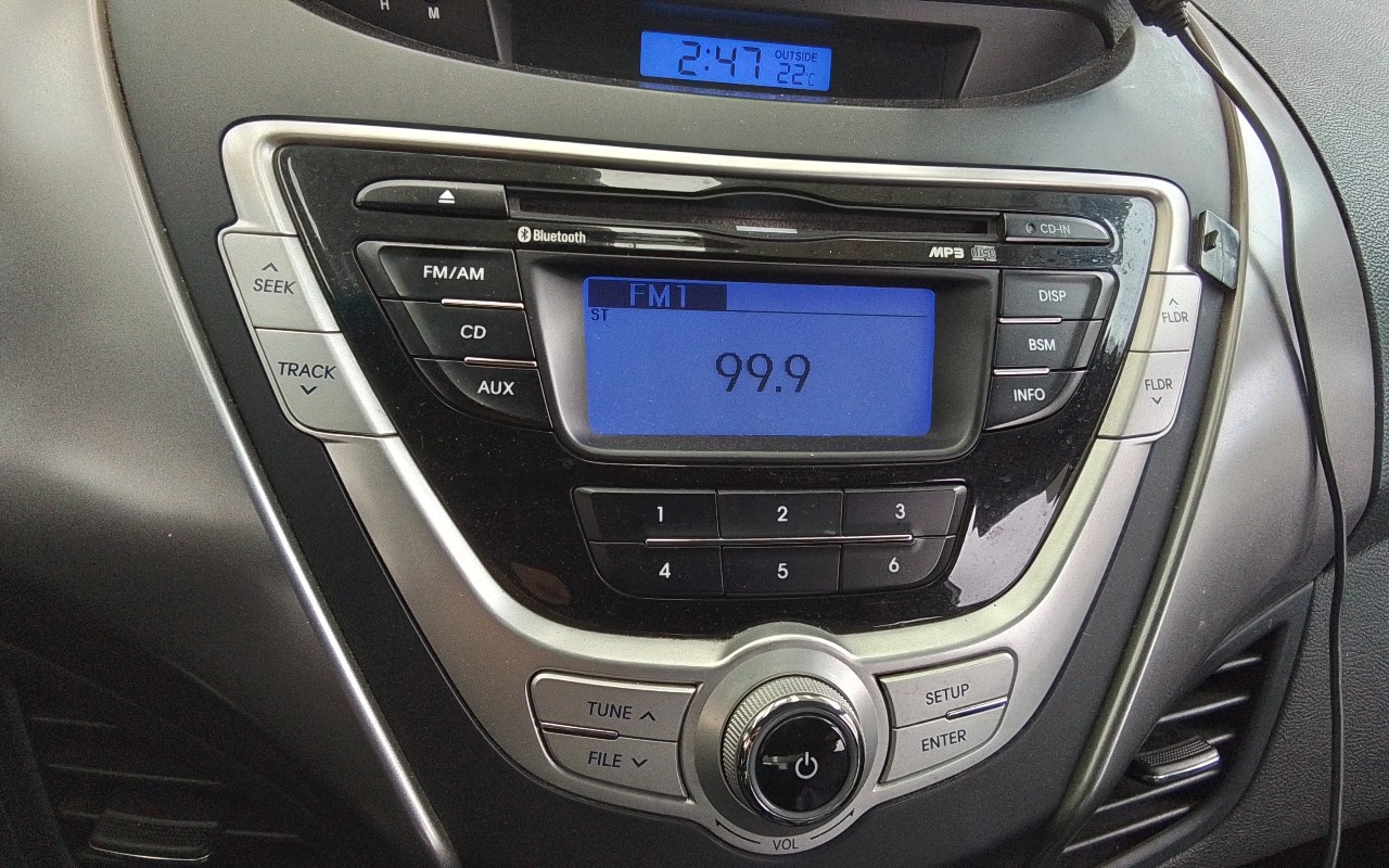 2011 - hyundai elantra