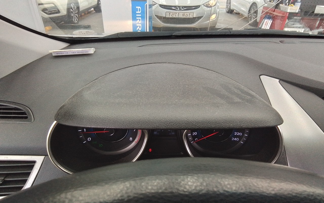 2012 - hyundai elantra
