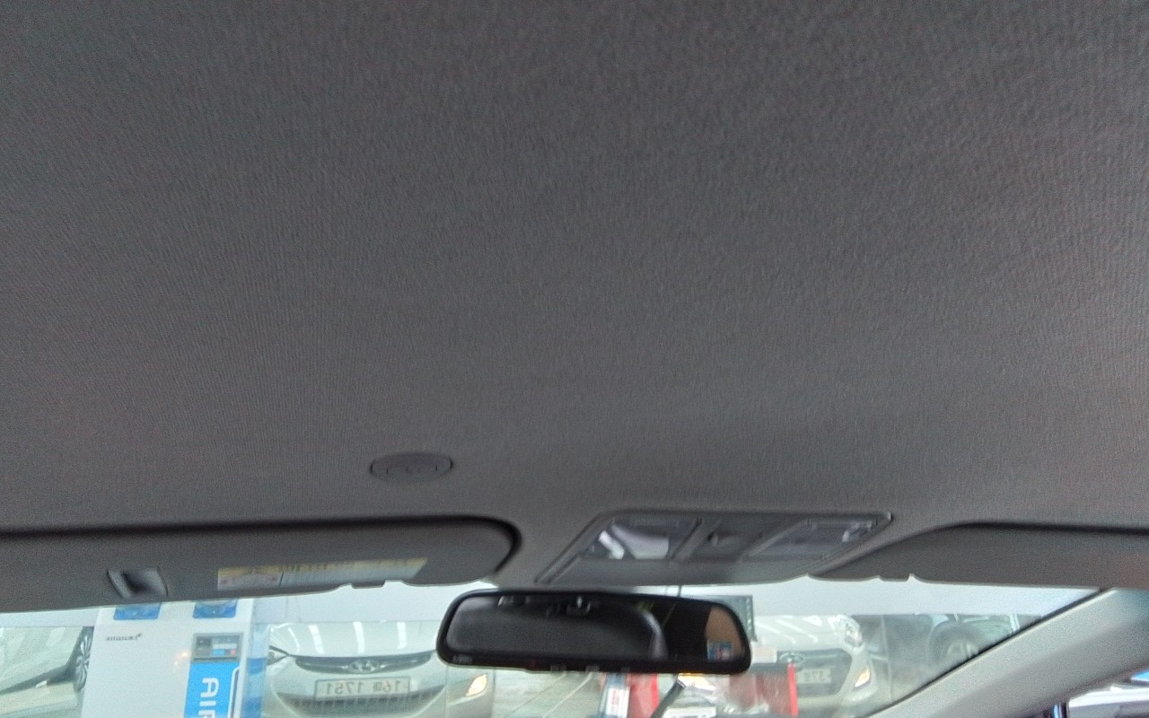 2012 - hyundai elantra