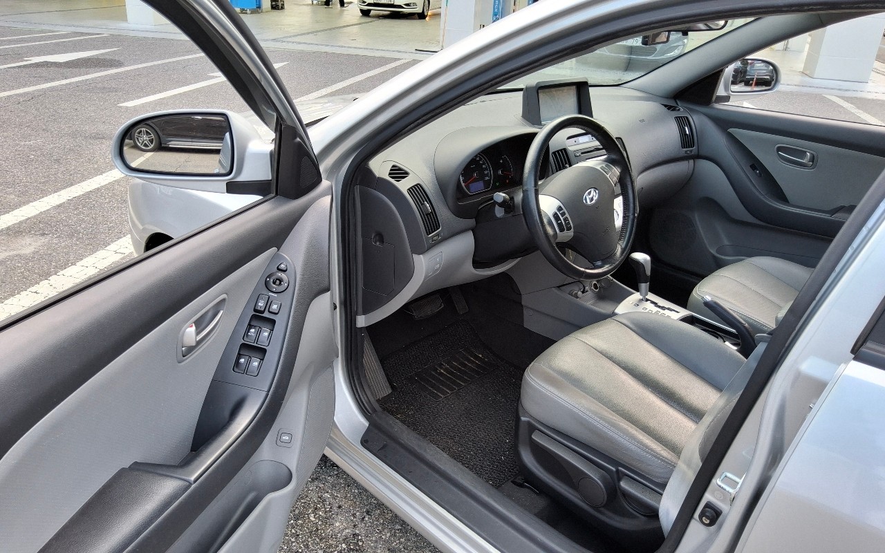 2009 - hyundai avante hd