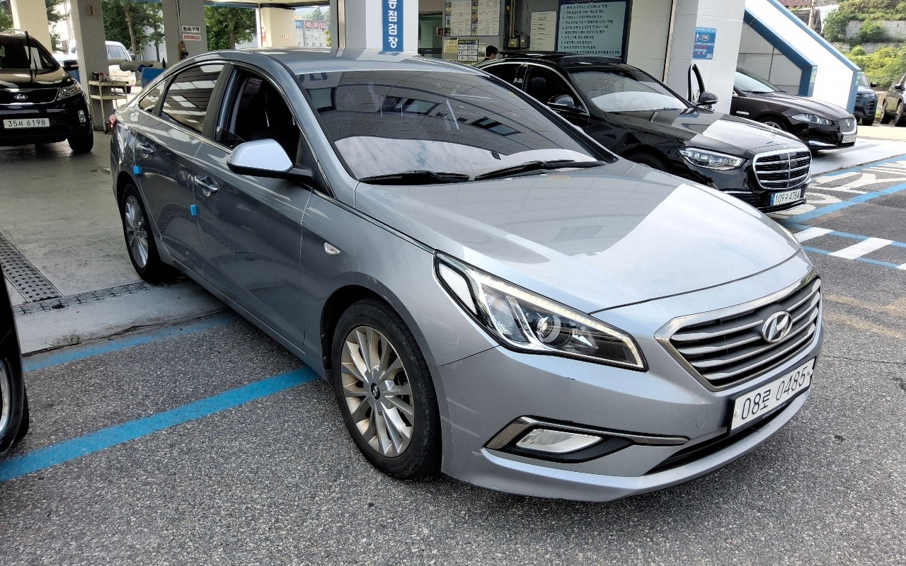 2016 - hyundai lf sonata