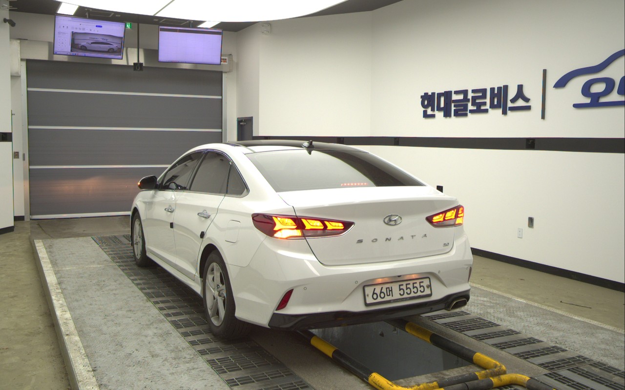 2018 - hyundai lf sonata