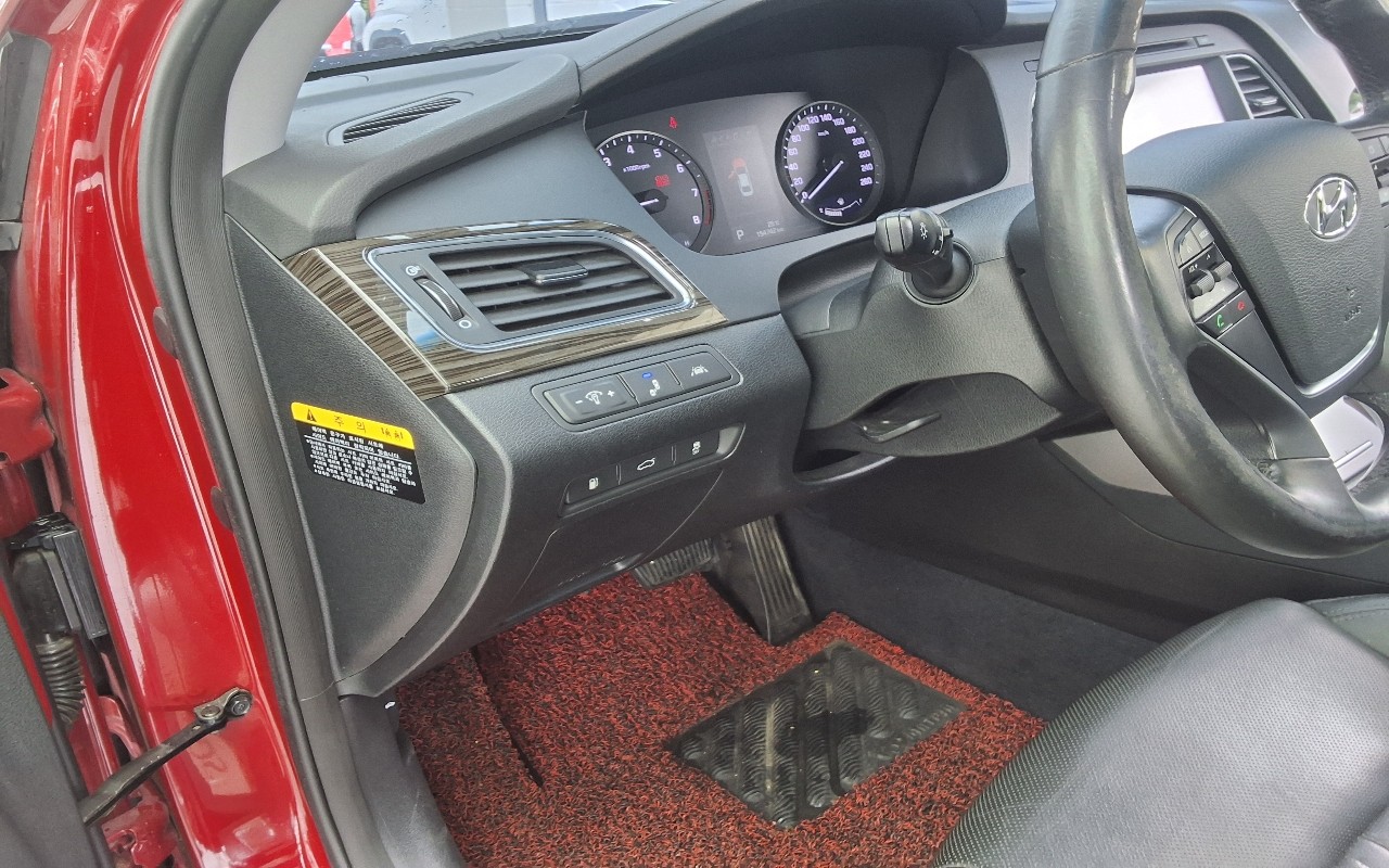 2015 - hyundai lf sonata