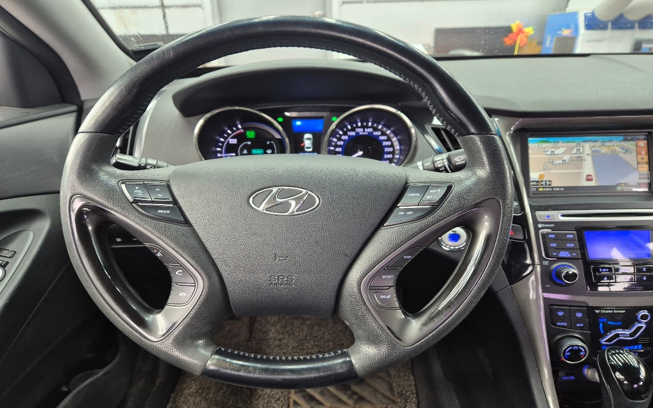 2012 - hyundai sonata
