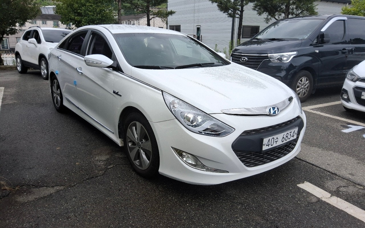 2012 - hyundai sonata