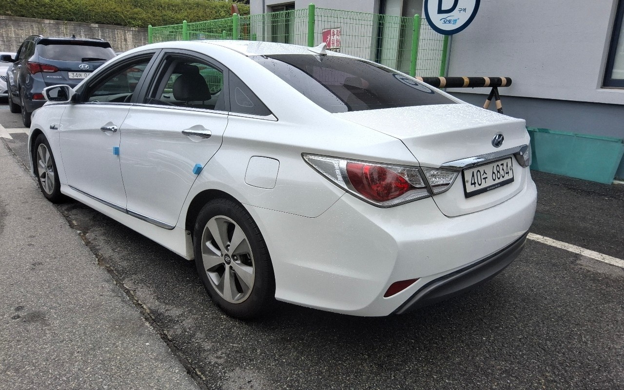 2012 - hyundai sonata