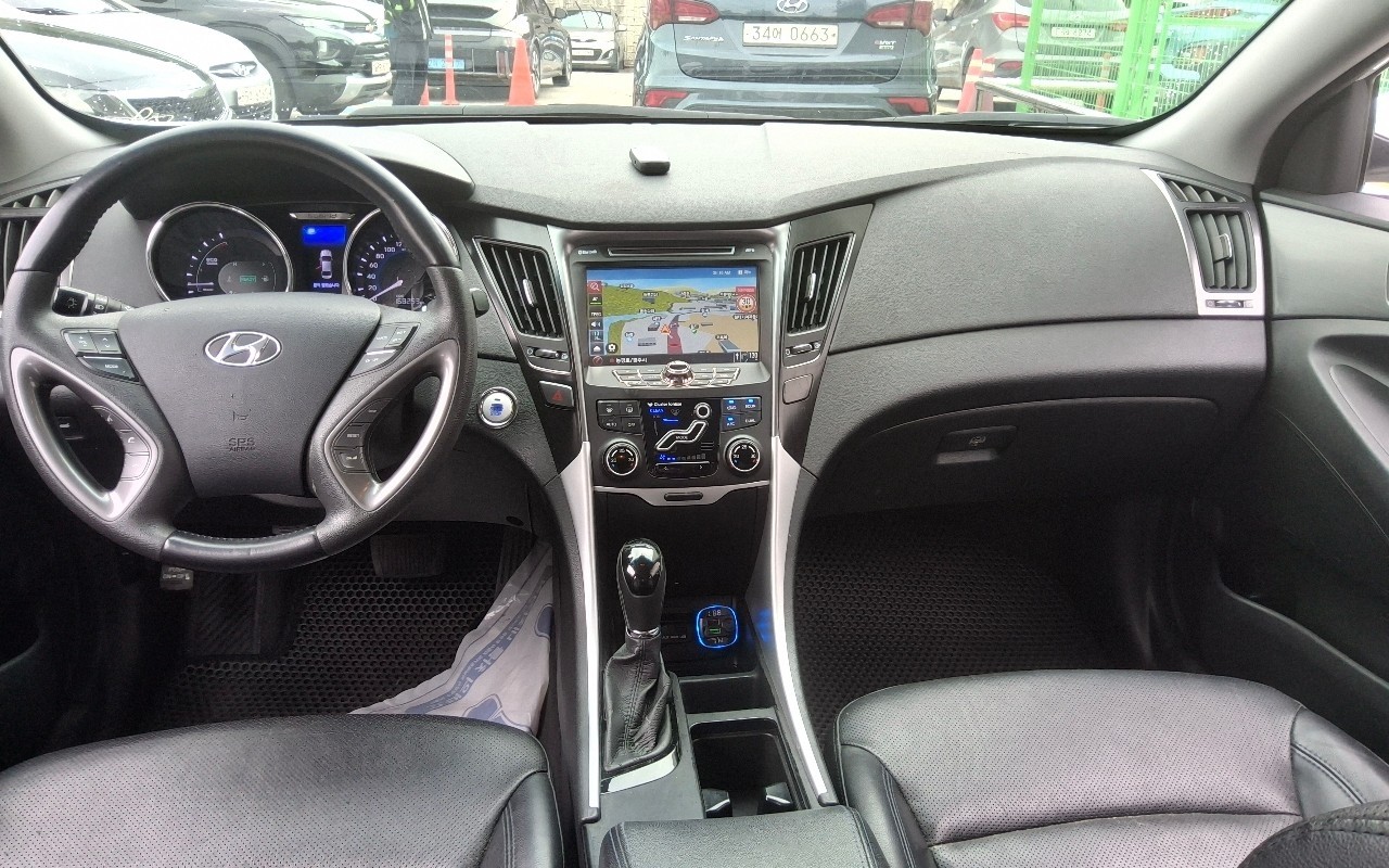 2012 - hyundai sonata