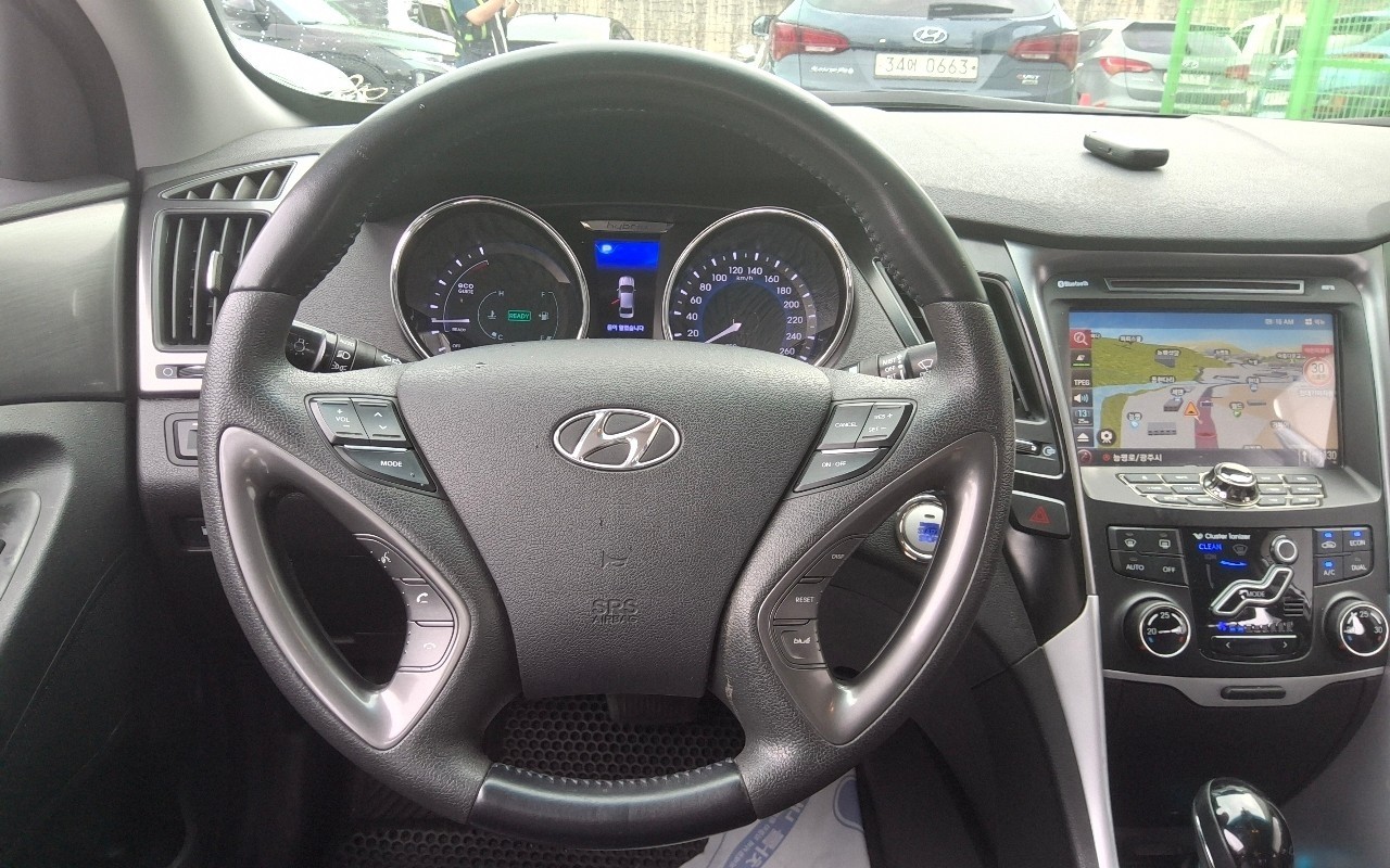 2012 - hyundai sonata