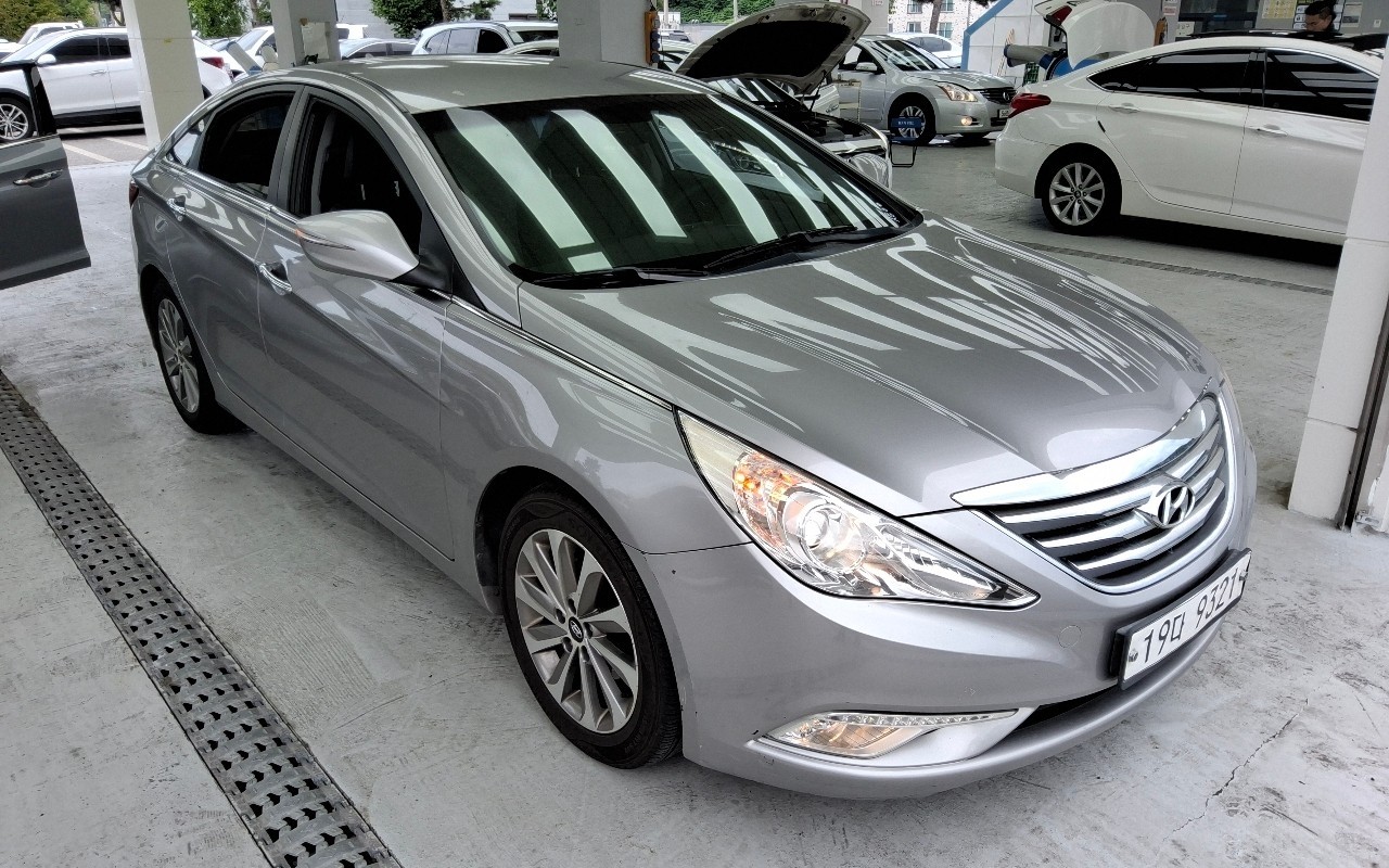 2013 - hyundai sonata